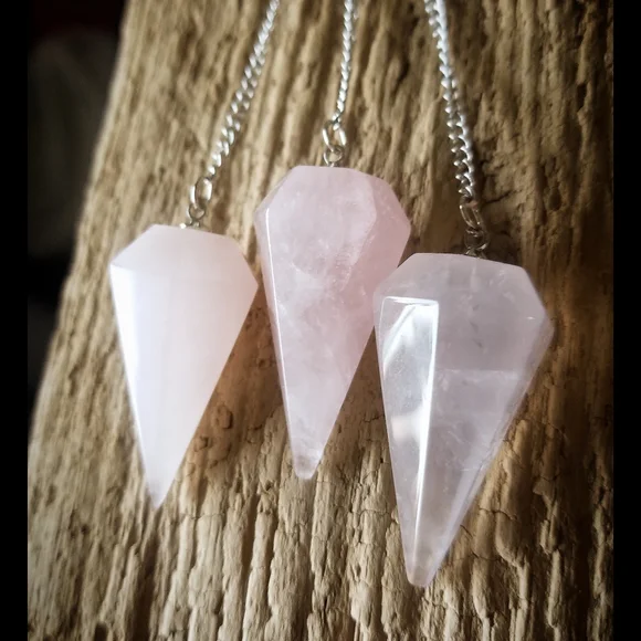 💖 Rose Quartz Faceted Stone Pendulum Crystal - Picture 1 of 11